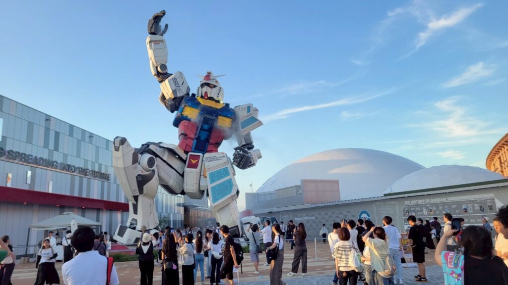 当日予約 ガンダムパビリオンの前の写真